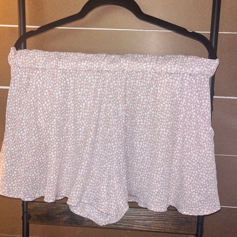 Caramela Tan and Cream Patterned Shorts